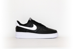 Nike Air Force 1 07 schwarz / weiß