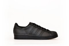 adidas Superstar all black